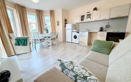 Трёхкомнатная квартира с двумя санузлами — Aqua Dreams, Святой Влас ID: 88031