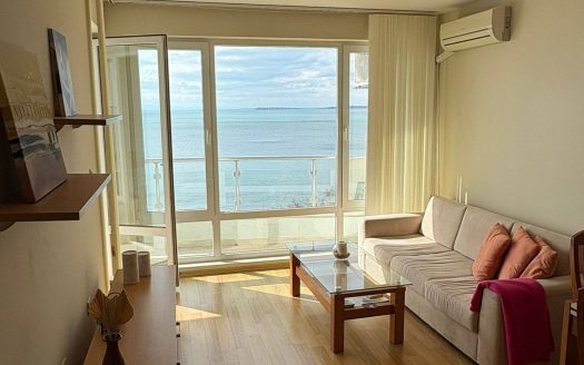 Двухкомнатная квартира на первой линии с прямым видом на море — Alex Beach, Святой Влас ID: 84914