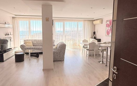 Трёхкомнатная квартира с видом на море — Omega Resort, Равда ID: 87869