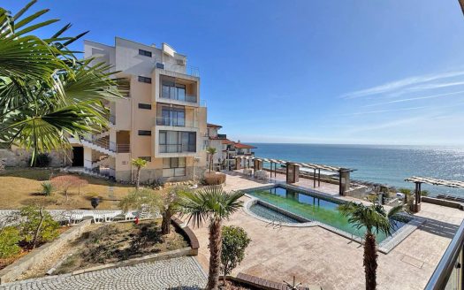 Двухкомнатная квартира с видом на море — Dolce Vita 2, Святой Влас, первая линия ID: 85987