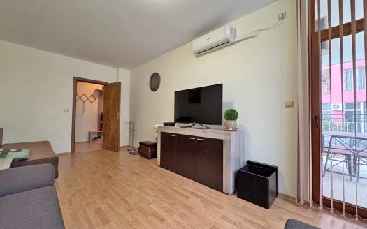 Трёхкомнатная квартира с видом на бассейн — Levsha, Солнечный берег ID: 87075