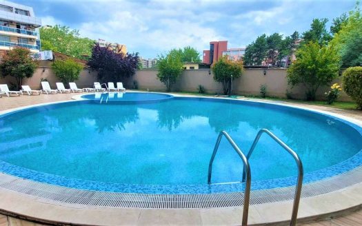 Двухкомнатная квартира с видом на бассейн — Premier residence , Солнечный Берег ID: 85958