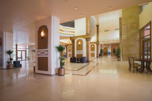 Majestic Beach Resort — фото 1