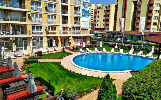 Двухкомнатная квартира с видом на бассейн — комплекс «Flores Park», Солнечный берег ID: 90982