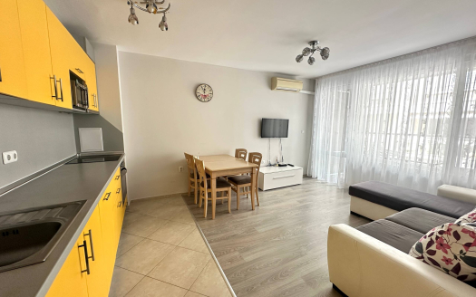 Двухкомнатная квартира на первой линии — Поморие, ул. Тутхон ID: 91139