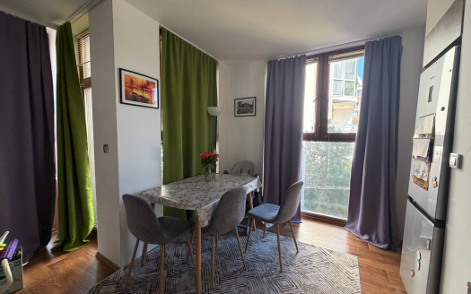 Трёхкомнатная квартира — район Изгрев, Святой Влас ID: 93735