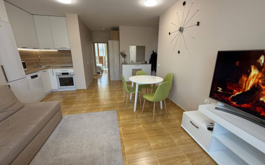 Трёхкомнатная квартира с выходом на лужайку — комплекс «Sky Dreams», Святой Влас ID: 92027