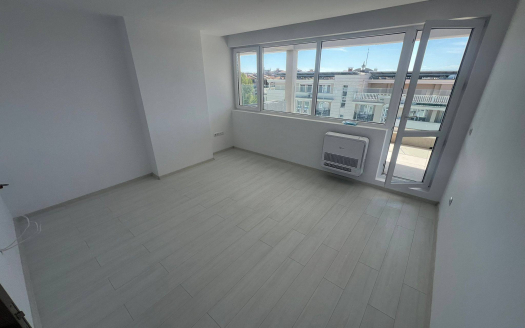 Студия с видом на бассейн — комплекс «J’Adore Secret Garden», Солнечный берег ID: 93126