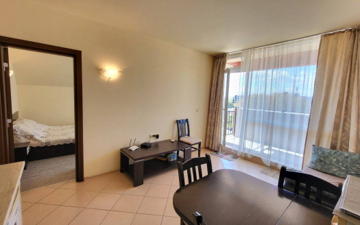 Трёхкомнатная квартира с видом на бассейн — комплекс «Sunset Beach 3», Солнечный берег ID: 91496