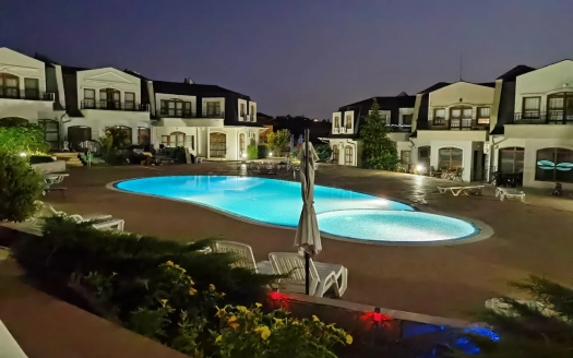 Трёхкомнатная квартира с видом на горы и бассейн — комплекс «Nessebar View Holiday», Кошарица ID: 93210