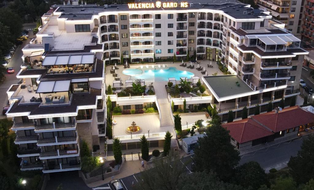 Valencia Gardens