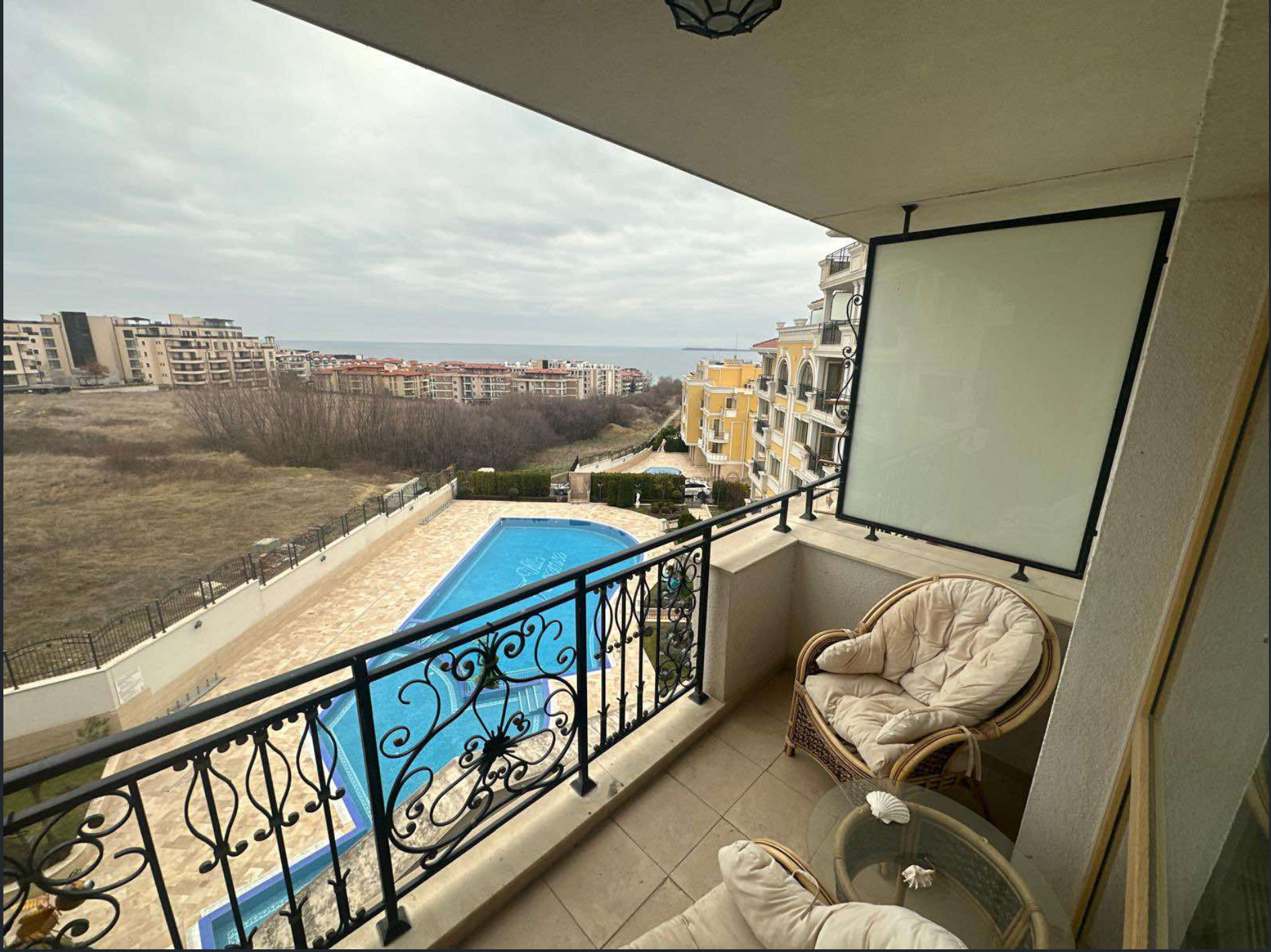 Трёхкомнатная квартира с видом на море и горы в комплексе Villa Florence, Святой Влас ID: 103846 - фото 4