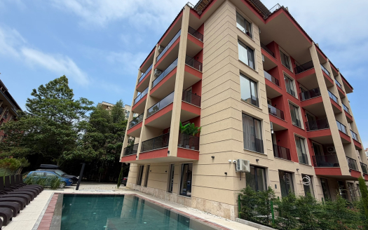 Двухкомнатный апартамент с большим двориком в Sunny View Central, Солнечный Берег ID: 100126