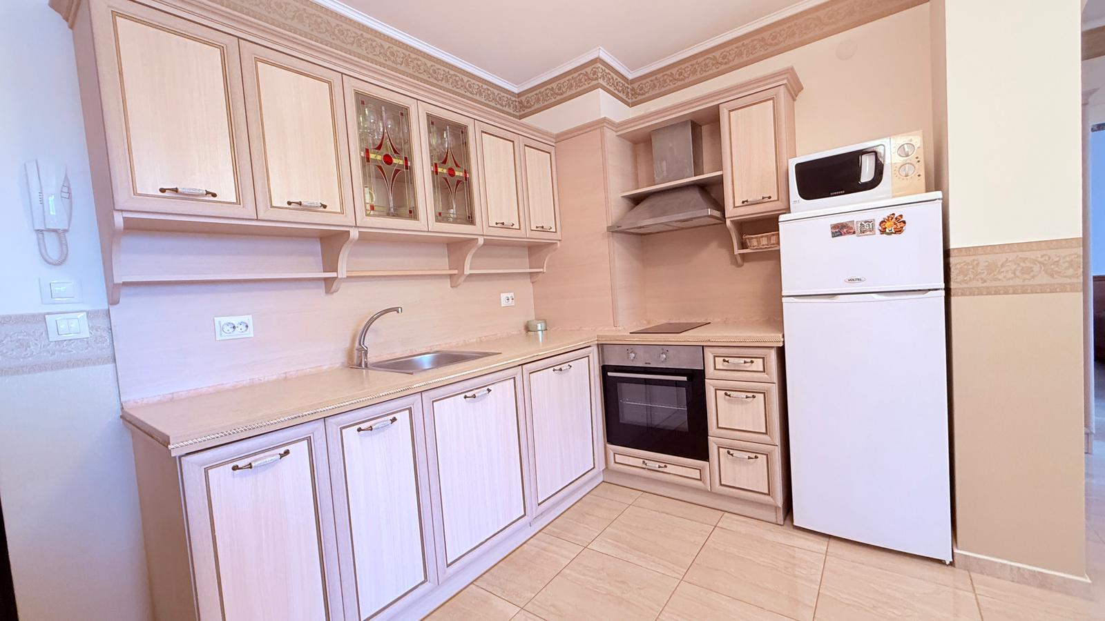 Трёхкомнатная квартира в 300 метрах от моря в комплексе Esteban, Несебр ID: 100171 - фото 18 Трёхкомнатная квартира в 300 метрах от моря в комплексе Esteban, Несебр ID: 100171 - фото 18