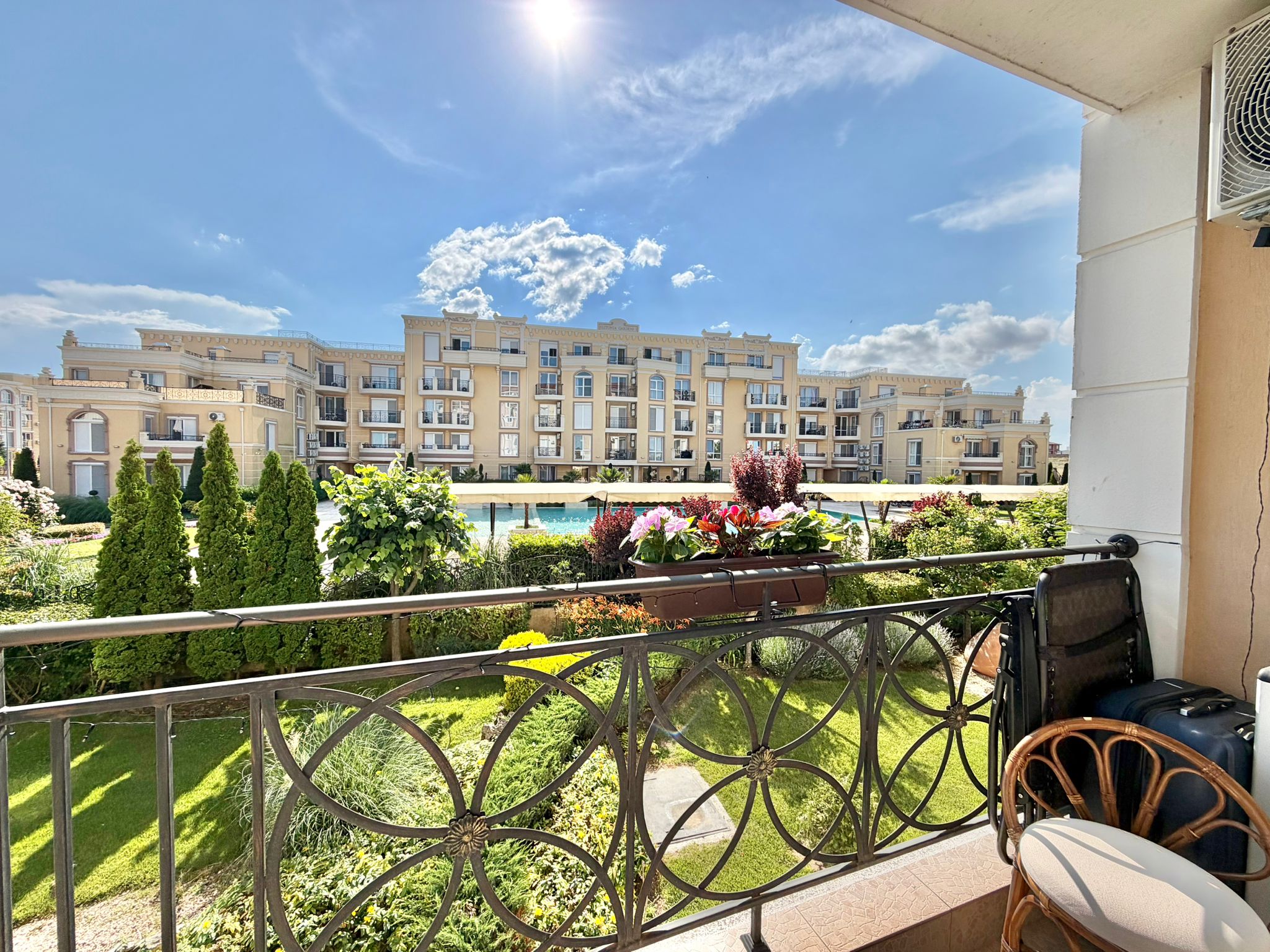 Двухкомнатная квартира с качественным ремонтом в комплексе Elitonia Gardens, Равда ID: 102773 - фото 3 Двухкомнатная квартира с качественным ремонтом в комплексе Elitonia Gardens, Равда ID: 102773 - фото 3