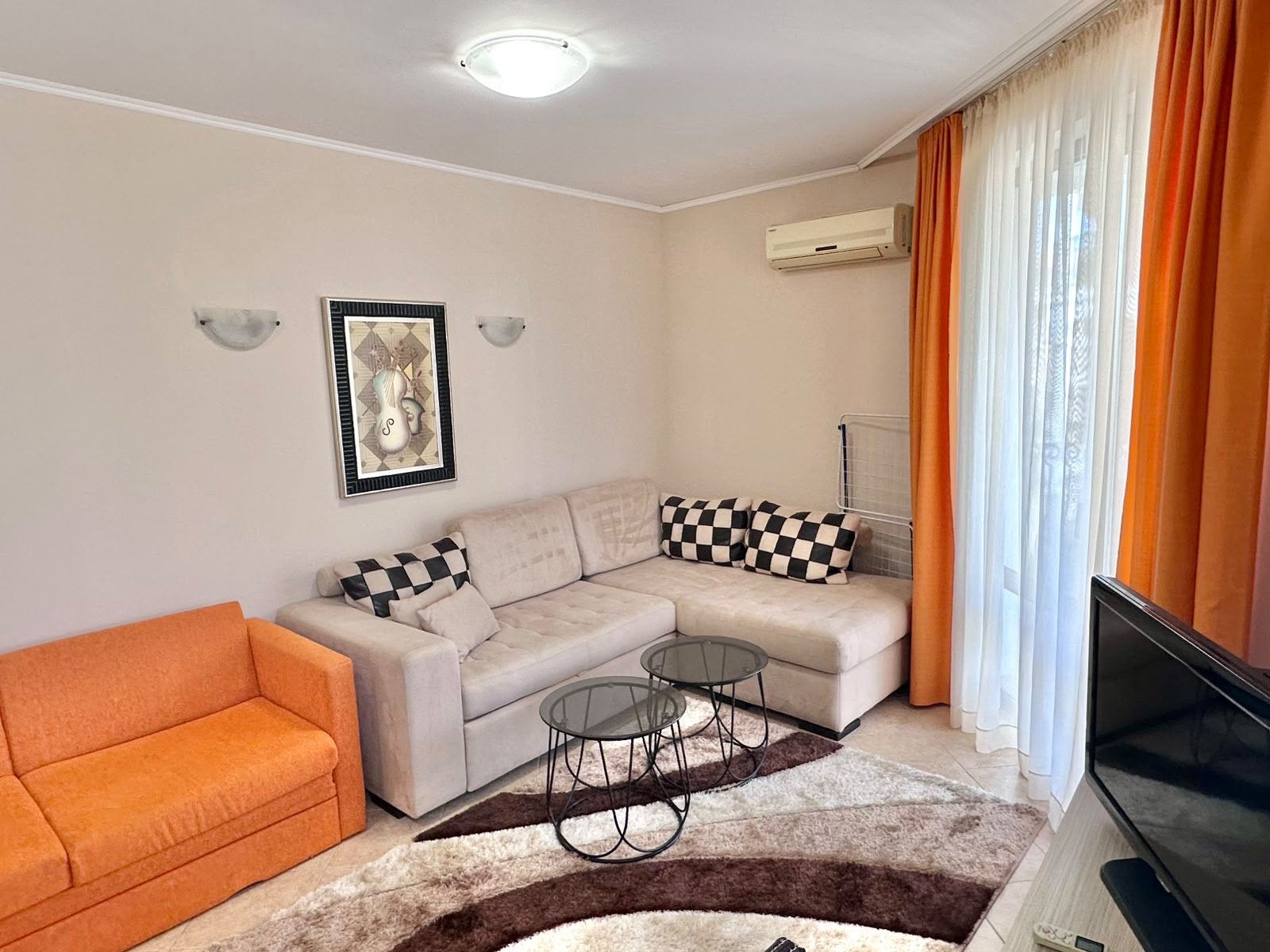 Трёхкомнатная квартира с видом на бассейн в комплексе Royal Sun, Солнечный Берег ID: 102866 - фото 1