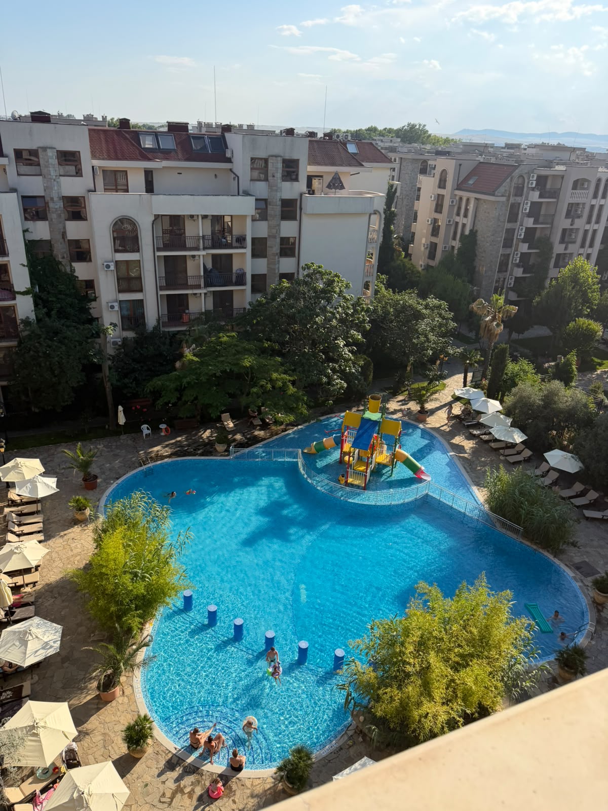 Двухкомнатная квартира с видом на бассейн в комплексе Cascadas Family Resort, Солнечный Берег ID: 103887 - фото 1