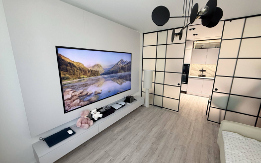 Трехкомнатный апартамент с дизайнерским ремонтом в комплексе Flora Beach Resort, Поморие ID: 106777