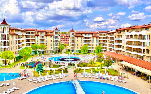 Двухкомнатная квартира с видом на бассейн в комплексе Royal Sun, Солнечный Берег ID: 104672