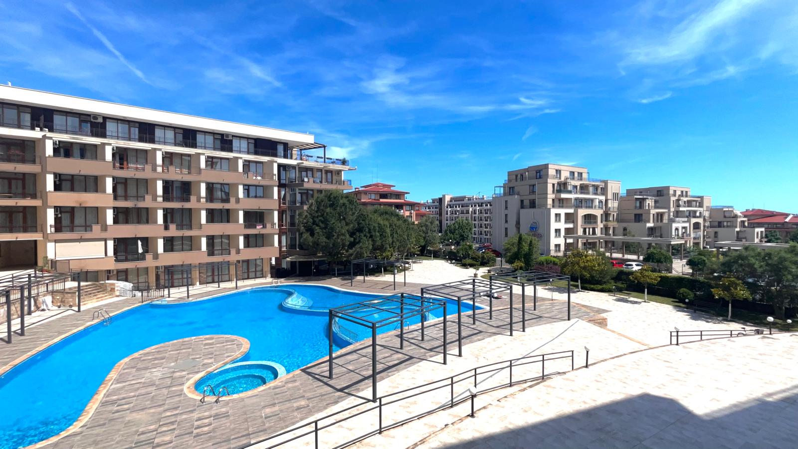 Просторная двухкомнатная квартира с видом на бассейн в комплексе Luxor, Святой Влас ID: 106764 - фото 5