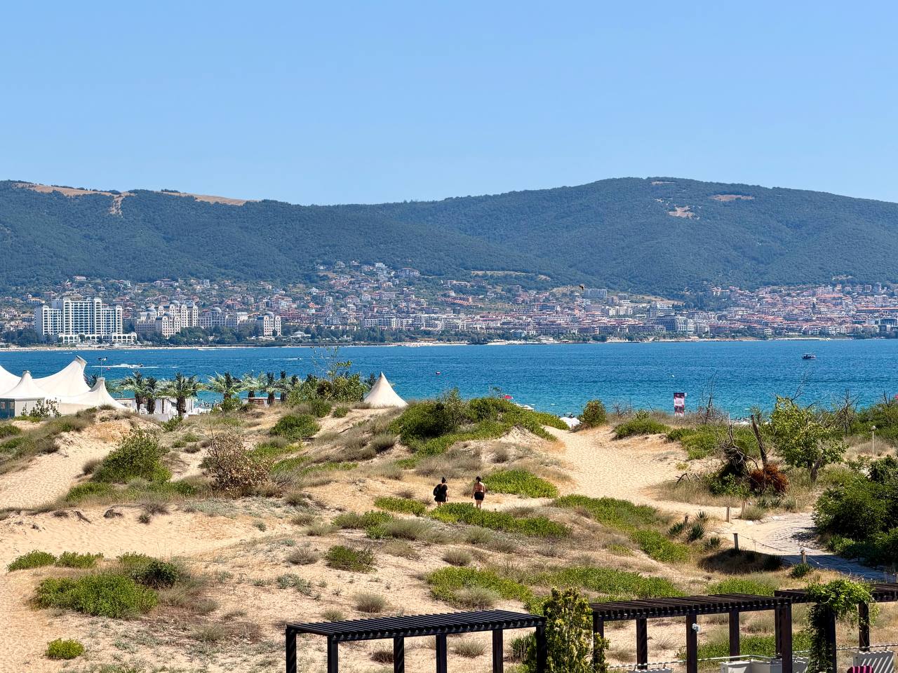 Прекрасная двухкомнатная квартира на первой линии моря в комплексе Dune Residence, Солнечный Берег ID: 106837 - фото 20
