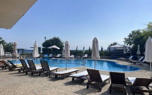 Drei-Zimmer-Wohnung in erster Linie mit Meerblick im Komplex Coastal Dreams, Sweti Wlas ID: 108397