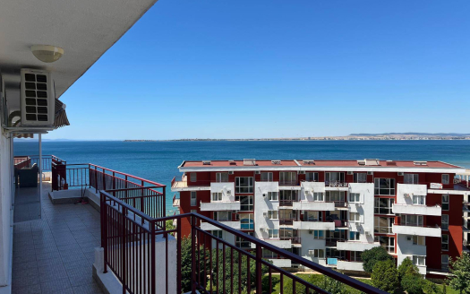 Четырехкомнатный пентхаус на первой линии в комплексе Panorama Fort Beach, Святой Влас ID: 107164