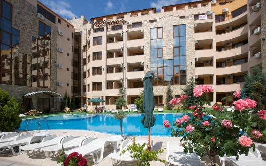 Трикімнатна квартира з новим ремонтом у комплексі Emerald Paradise, Сонячний Берег ID: 109666