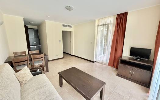 Budget two-room apartment on the first line in the Sunset Resort Family complex, Pomorie ID: 111129