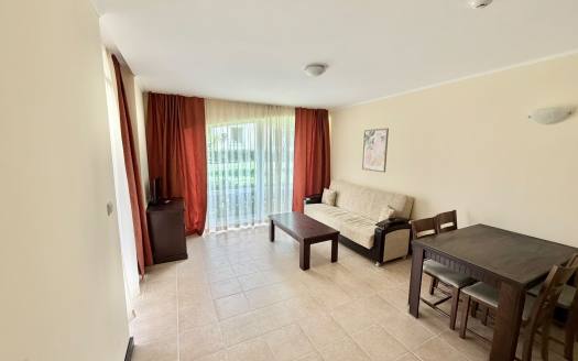 Budget two-room apartment on the first line in the Sunset Resort Family complex, Pomorie ID: 111129