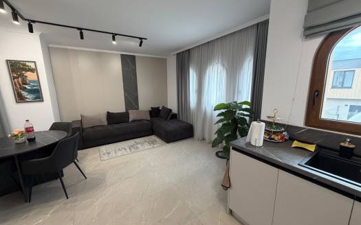 Stylowy dwupokojowy apartament w prestiżowym kompleksie Grand Village, Koszarica ID: 114125