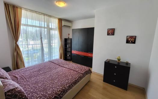 Просторен тризонен апартамент в комплекс Global Vill, Слънчев бряг ID: 112669