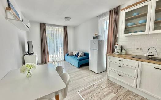 Двухкомнатная квартира с парковочным местом и кладовой в комплексе La Mer Residence, Равда ID: 113321