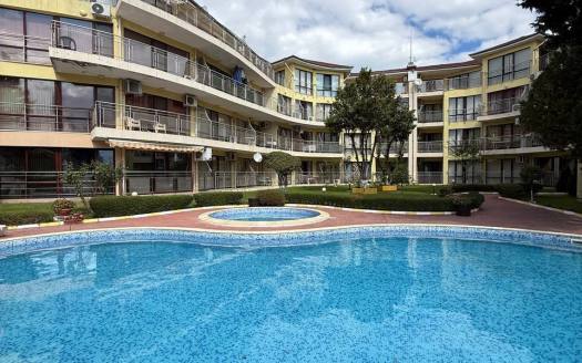 Четиристаен апартамент на 250 метра от морето в комплекс Akrotiria Apartments, Несебър ID: 112824