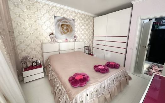 Luxuriöse Drei-Zimmer-Wohnung im Komplex Villa Florence, Sweti Wlas ID: 115118