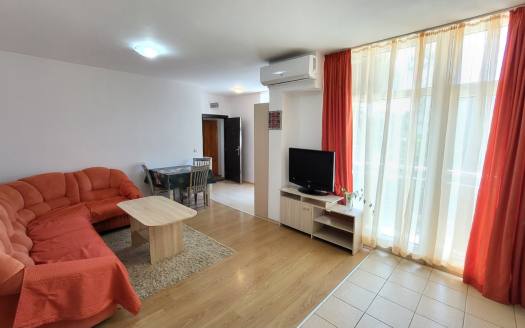 Просторен тризонен апартамент в комплекс Global Vill, Слънчев бряг ID: 112669