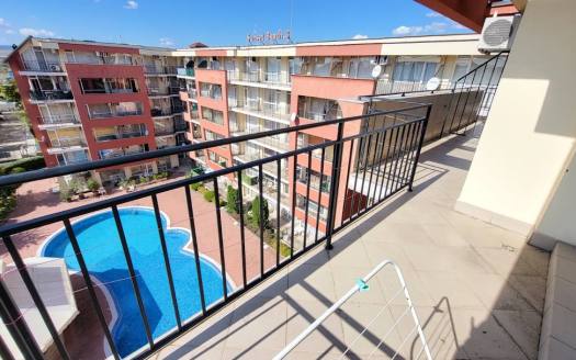 Тристаен апартамент с изглед към басейна в комплекс Sunset Beach 3, Слънчев Бряг ID: 112652