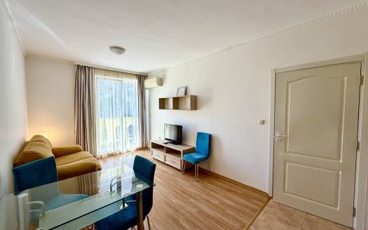 Двухкомнатная квартира с видом на бассейн в комплексе Mellia Resort 8, Равда ID: 113675